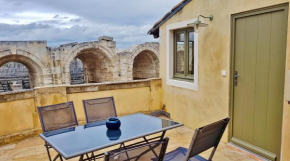 Studio avec terrasse sur l'Amphithéâtre (arènes)